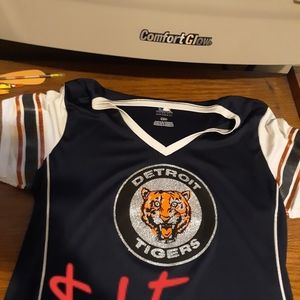Detroit tigers tshirt